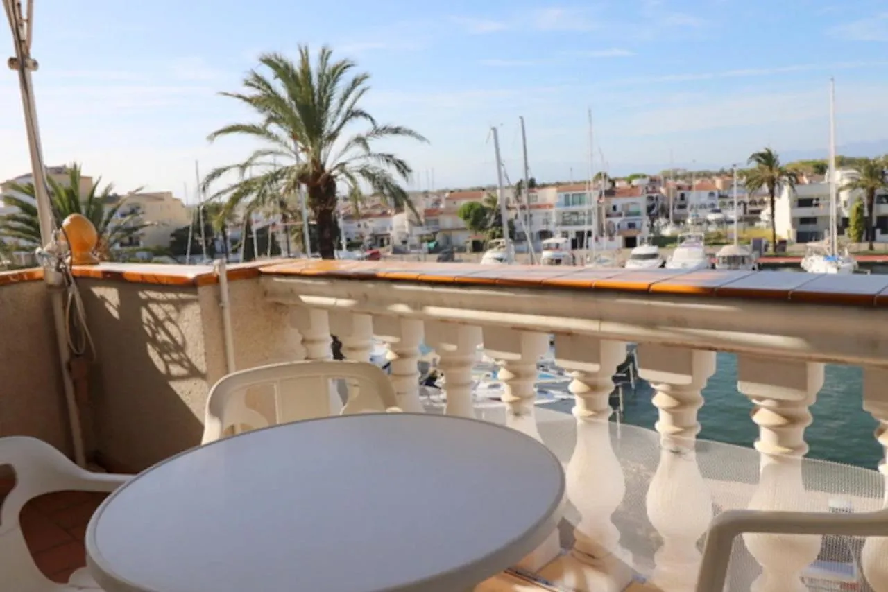 Cavall De Mar - Piso, Vista Al Puerto Empuriabrava