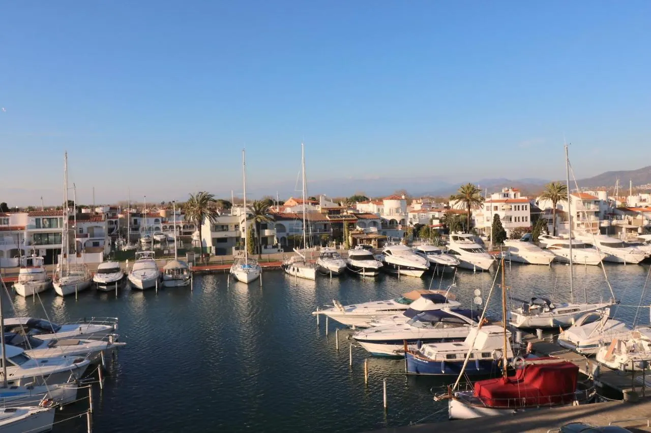 Cavall De Mar - Piso, Vista Al Puerto Empuriabrava Apartamento